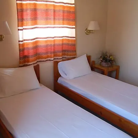 Haris Aparthotel