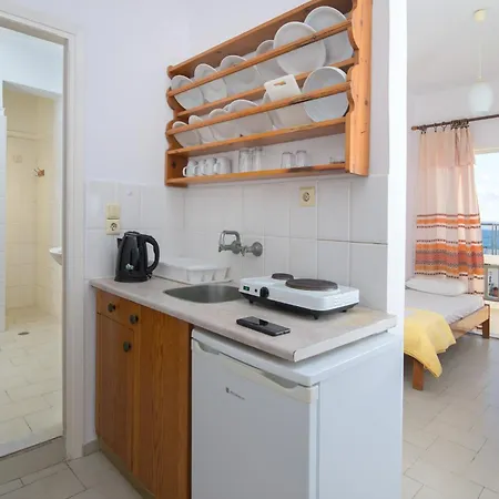 Haris Aparthotel Kokkini Hani