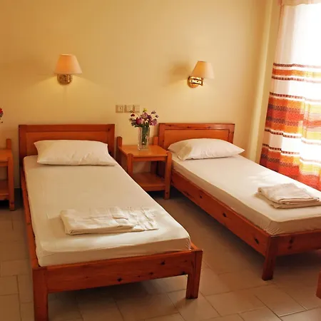 Aparthotel Haris 3*