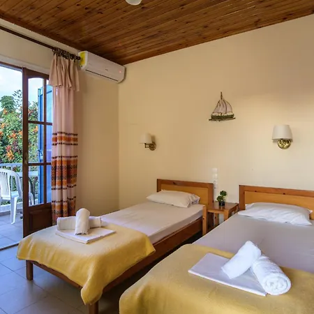 Haris Aparthotel Kokkini Hani
