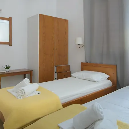 Haris Aparthotel 3*