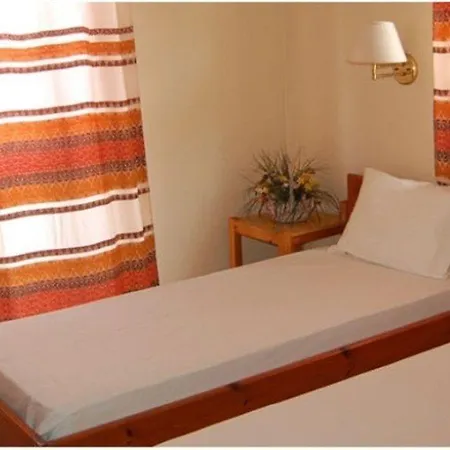 Haris 3* Kokkini Hani